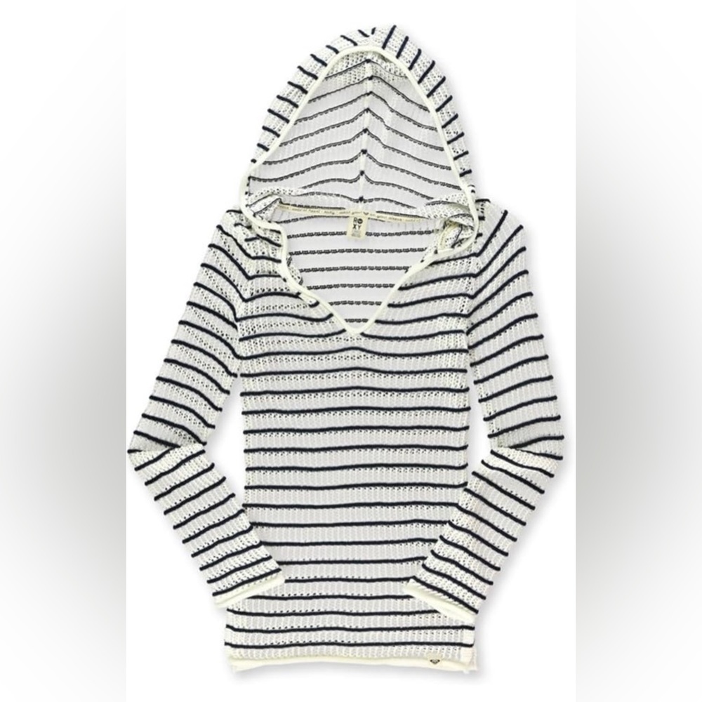 Roxy size med loose knit beach coverup